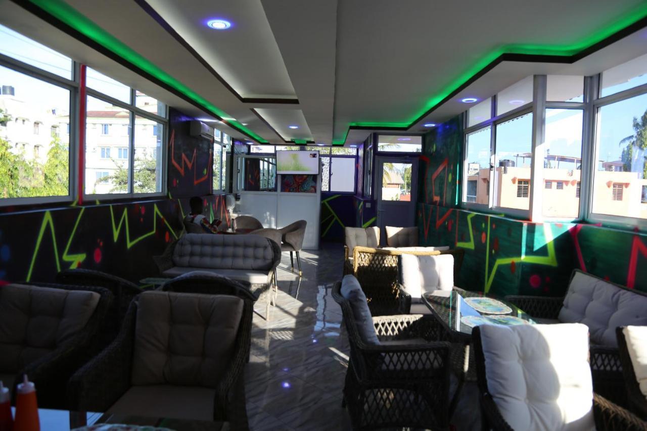 Prime Comfort Hotels & Apartments ムトワッパ エクステリア 写真